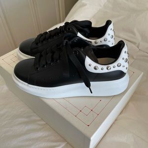 Unisex Alexander McQueen worn  once